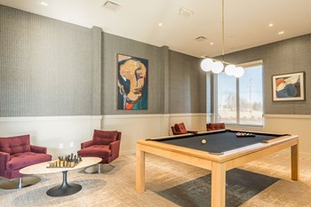 Game room with pool table and chess board - Photo Gallery 7