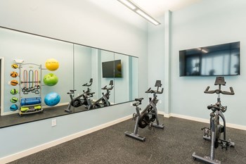 Fitness center yoga studio and spinning room - Photo Gallery 16