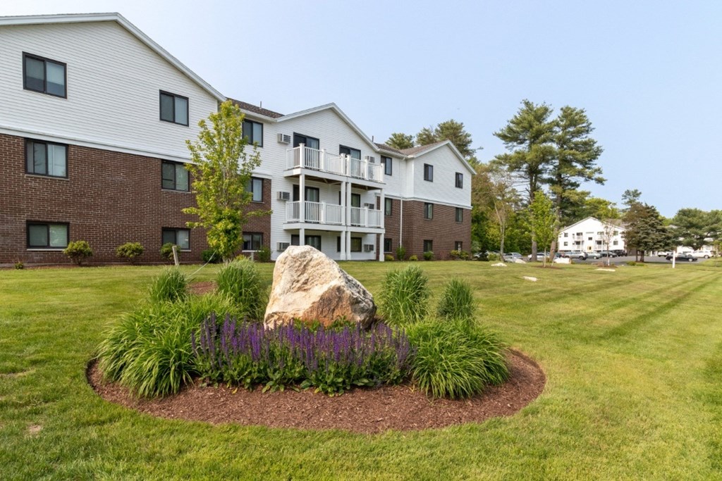Building Exteriors at Mansfield Meadows Apartments.
