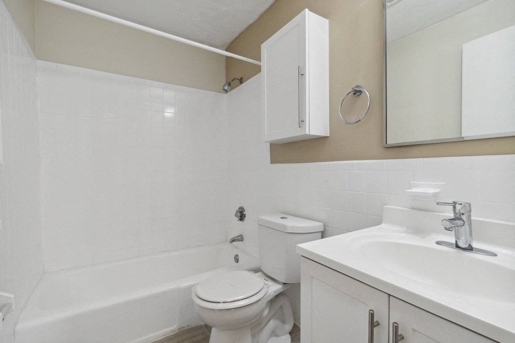 Bathroom at Mansfield Meadows Apartments.