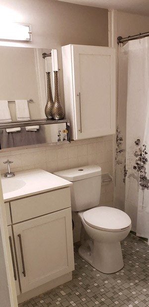 Full Bathroom Bathtub And Shower Bathroom at Stratton Hill Park Apartments in Worcester, MA. - Photo Gallery 3