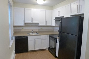 Fully Applianced Kitchen in Conway Court Roslindale. - Photo Gallery 11