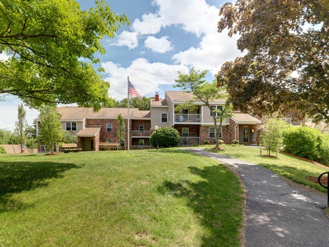 Beautiful Landscaped Grounds  at Summerhill Glen, Massachusetts, 01754