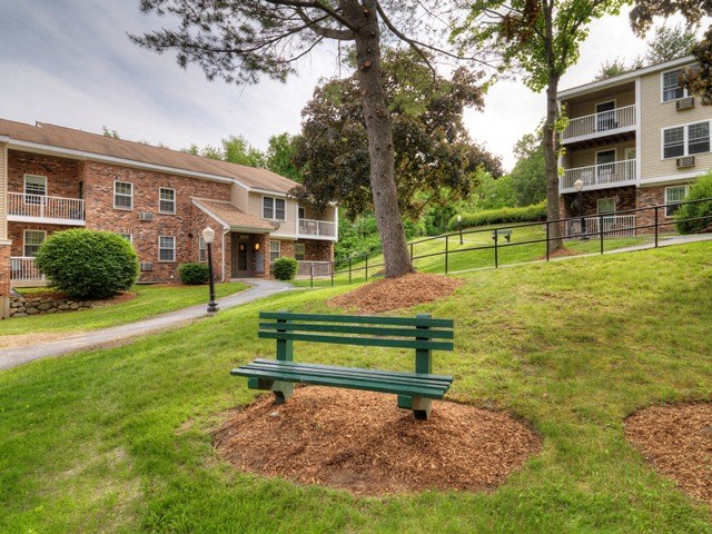 Beautiful Landscaped Grounds at Summerhill Glen, Maynard, Massachusetts