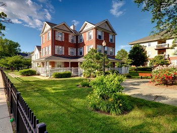 Exterior View of Management Office With Landscaping. - Photo Gallery 6