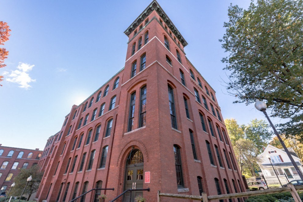 Exterior View of Main Entrance at Royal Worcester Apartments, Worcester