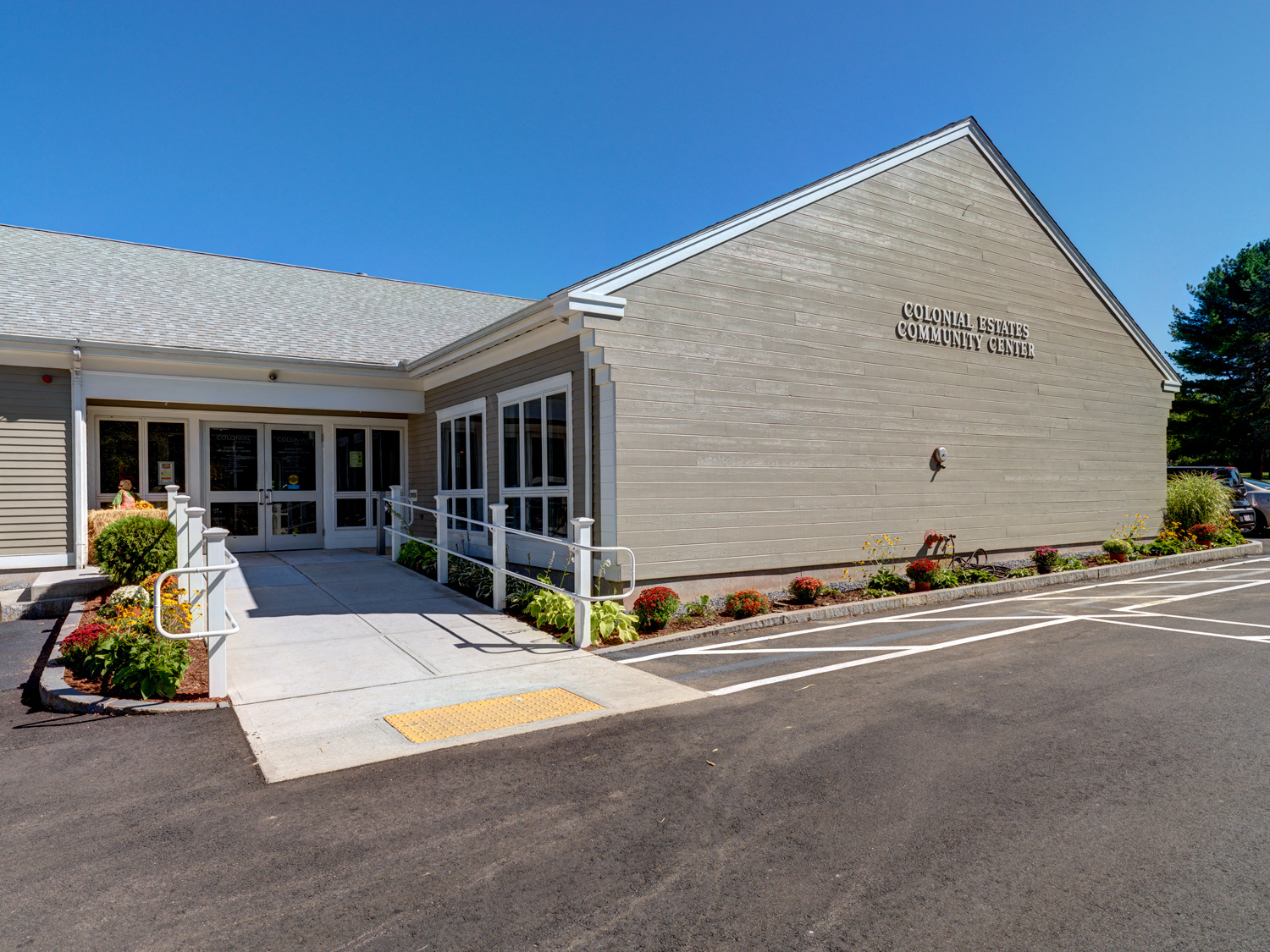 Building at Colonial Estates Apartments, Springfield, MA, 01119