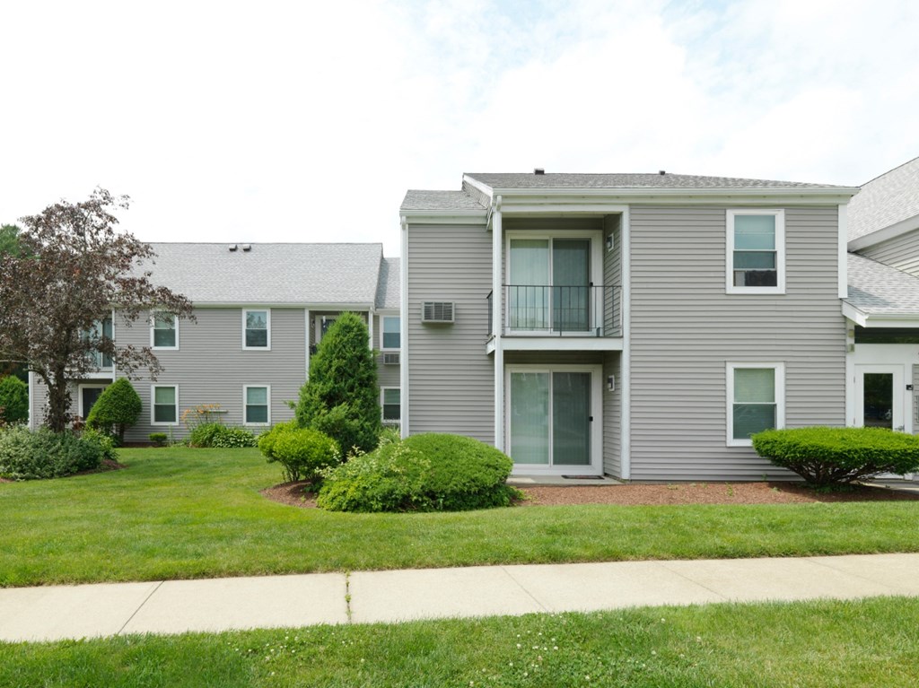 Green Space Walking Trail at The Oak at Island Creek Village, Massachusetts, 02050