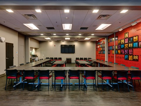 Community Room for Meetings and Events. at Georgetowne Homes Apartments, Hyde Park