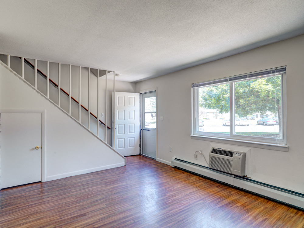 Private Entrances at Rolling Green Apartments in Amherst, MA.