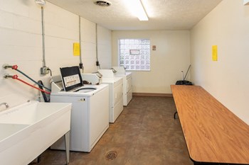 Community Laundry Suites. - Photo Gallery 4
