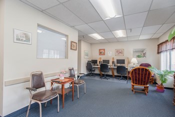 Resident Community Room at Bridgeville Tower Bridgeville, Pennsylvania. - Photo Gallery 4