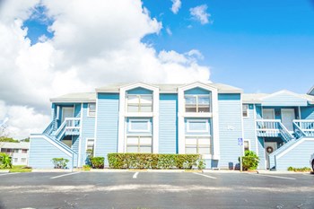 Colorful Buildings at Fishermans Landing Apartments in Ormond Beach, FL. - Photo Gallery 13