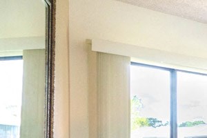 Living Room at Fishermans Landing Apartments in Ormond Beach, FL.