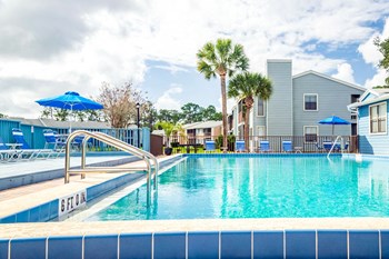 Outdoor Swimming Pool at Fishermans Landing Apartments in Ormond Beach, FL. - Photo Gallery 20