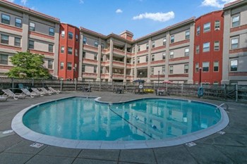 Mill House Apartments Swimming Pool For Resident Usage. - Photo Gallery 2