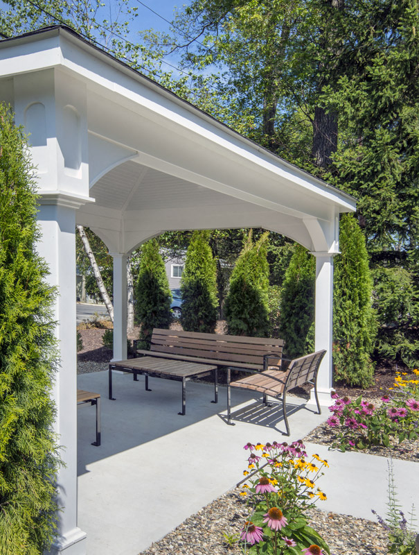 Shaded Outdoor Sitting Area at Palmer Green Estates in Palmer, MA.