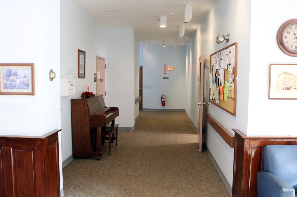 Community Room at Pequoig House in Athol, MA