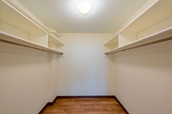 Large Closets for Storage. - Photo Gallery 7