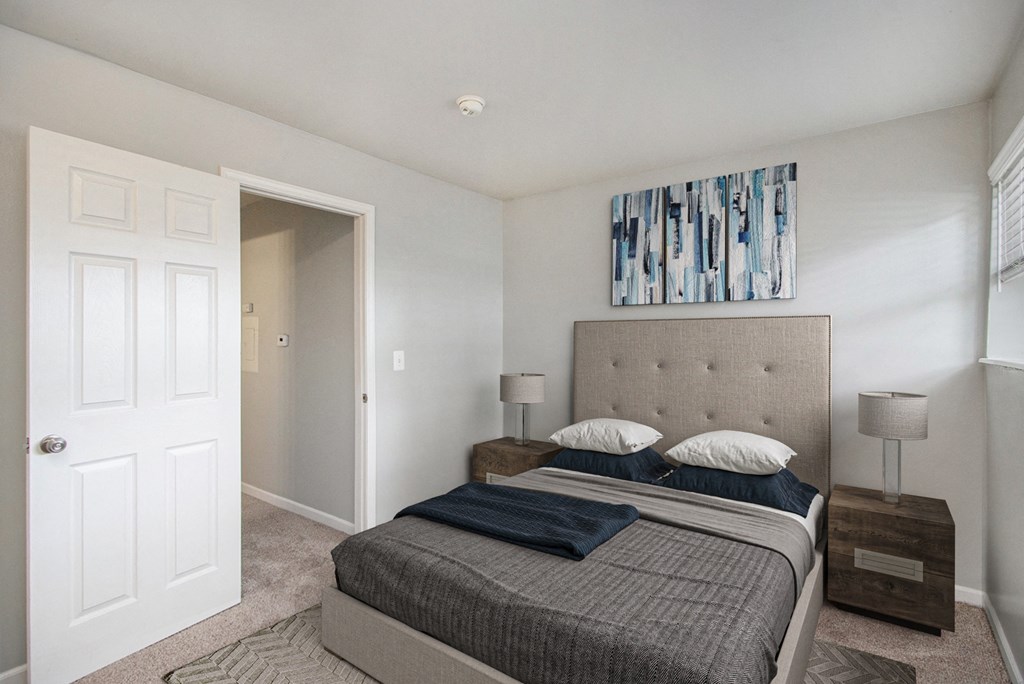 Briarwood apartments bedroom