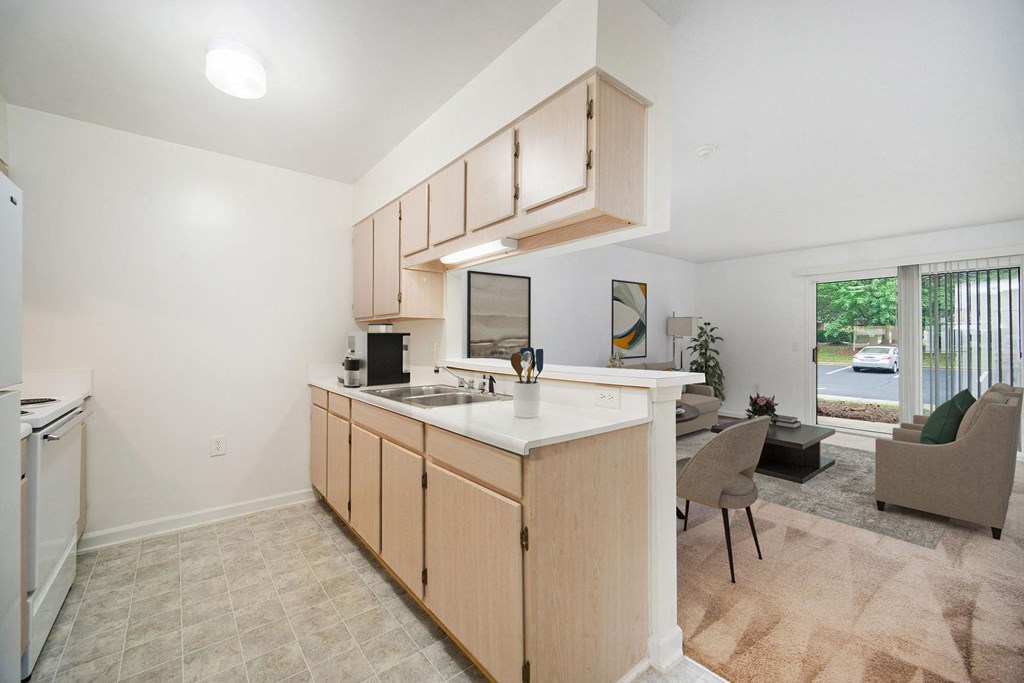 the preserve at ballantyne commons apartment kitchen and living room