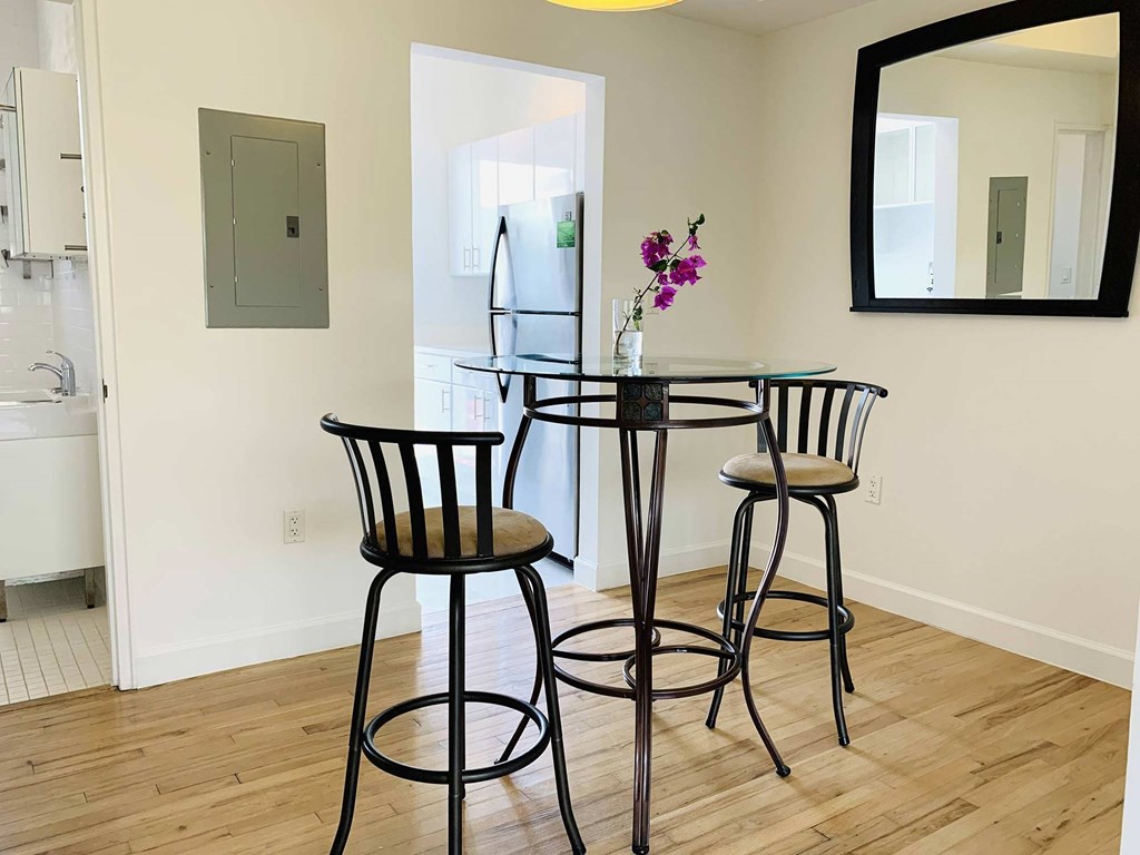 Depot 28 Dining Room