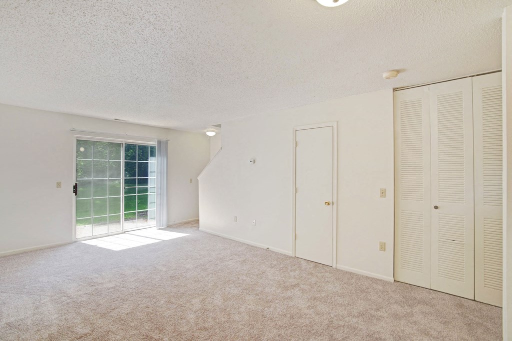 900 west living area 