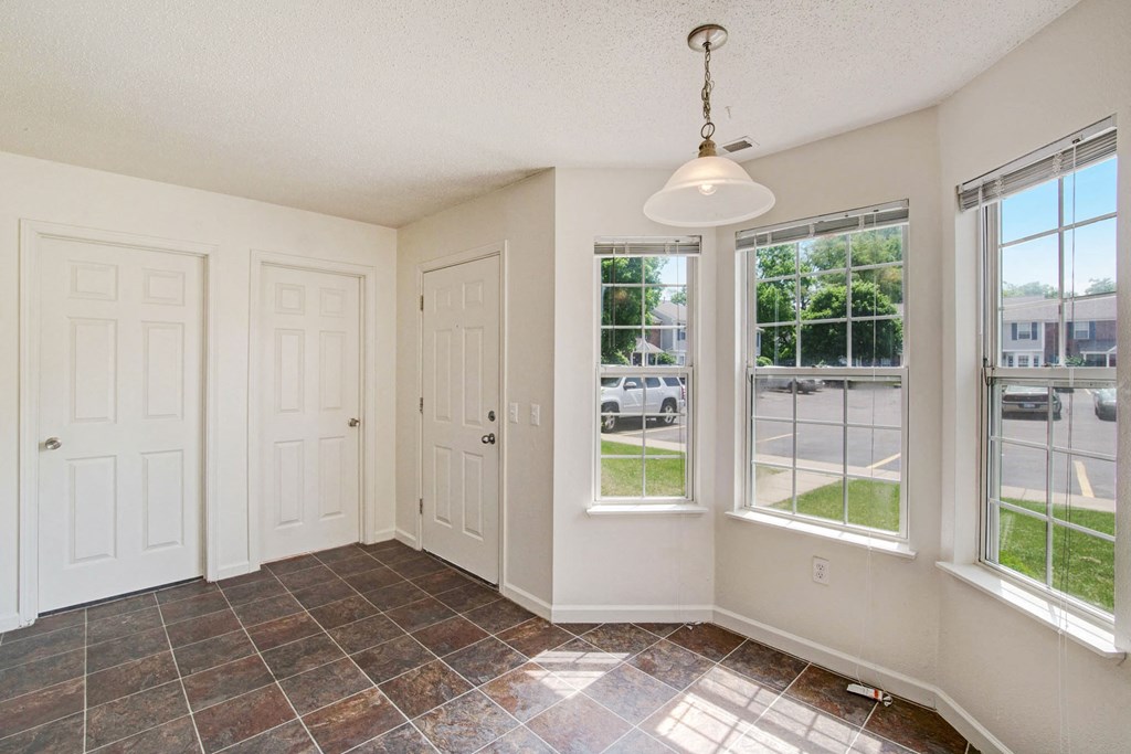 900 west dining room 