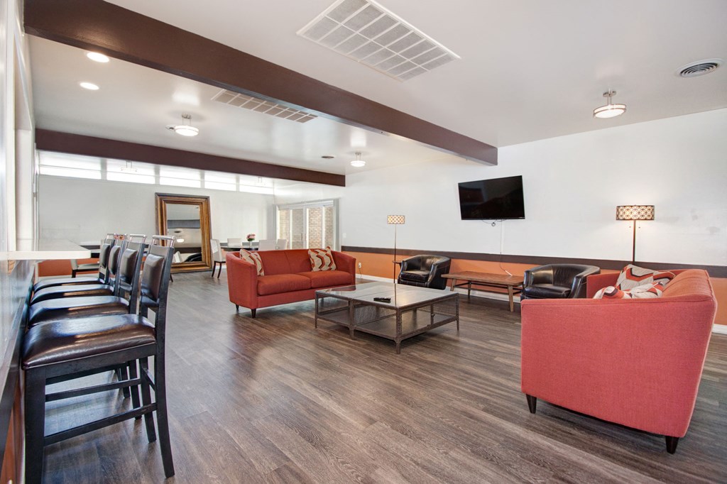 clubhouse lounge 