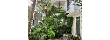 a view of the entrance to the apartment building