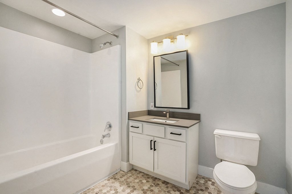 The Lofts Apartments In Grand Rapids, MI Sparkling Bathroom