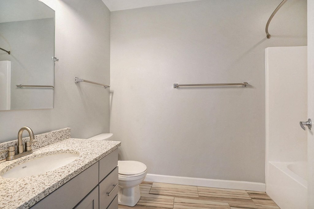 The Lofts Apartments In Grand Rapids, MI Sparkling Bathroom