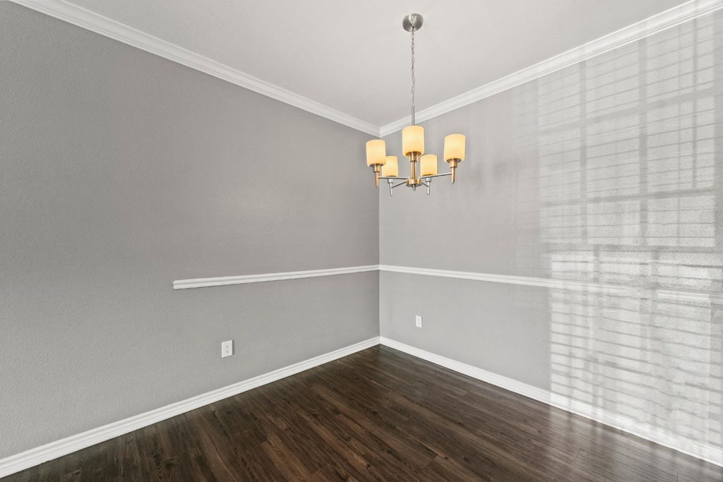 RENOVATED APARTMENT STYLE 1