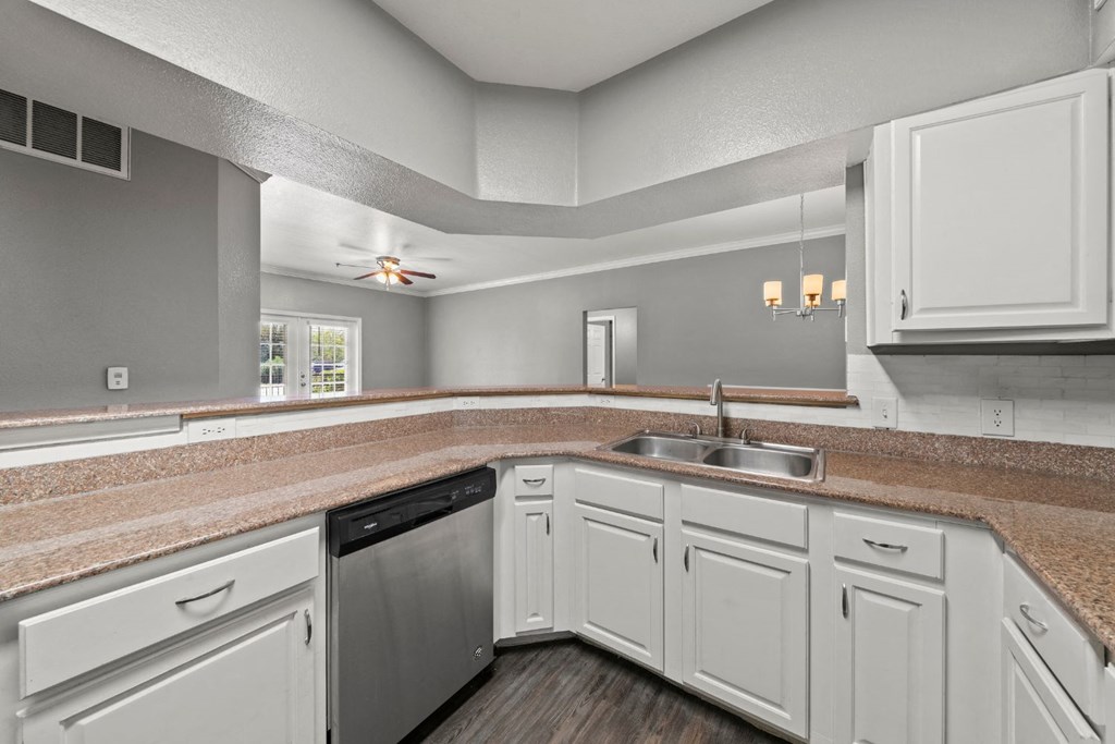 RENOVATED APARTMENT STYLE 1