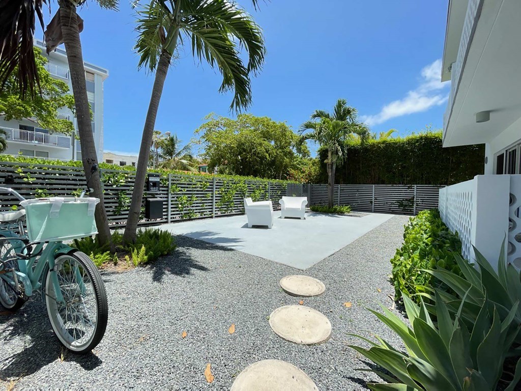 Depot Lenox Courtyard