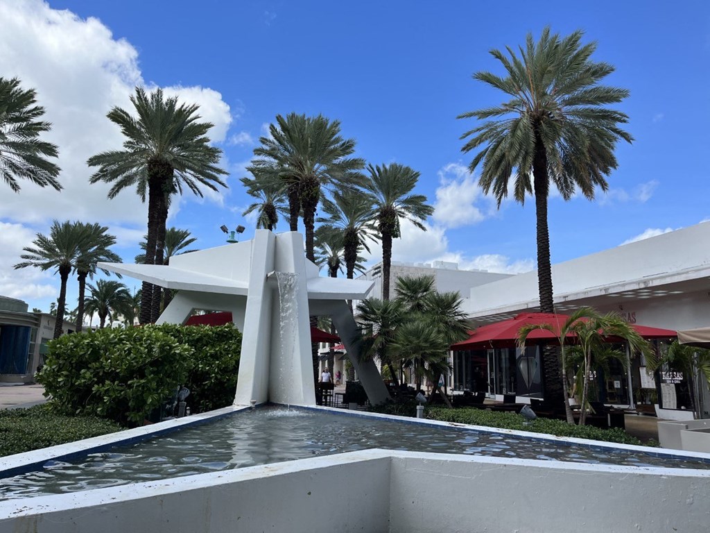 Lincoln Road Mall Lincoln Road Mall