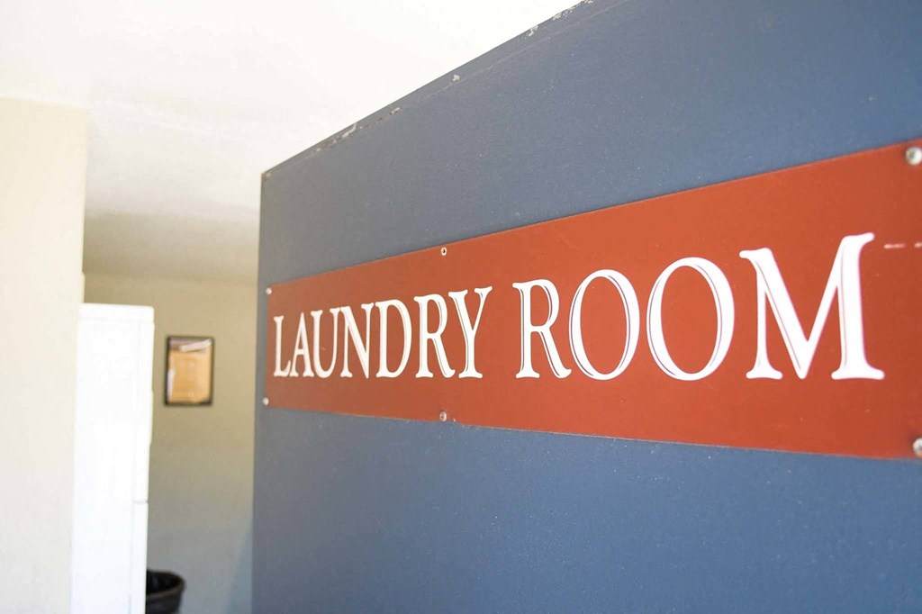 a sign for the laundry room