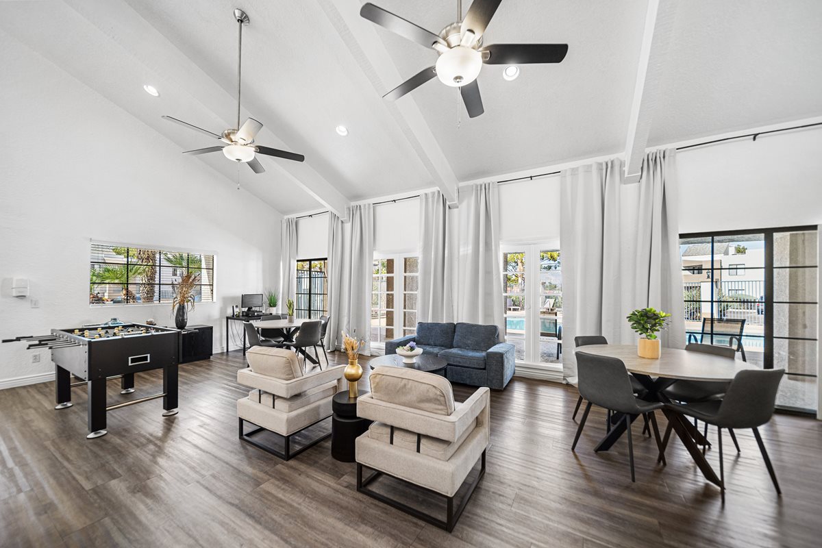 Desert Springs Apartments