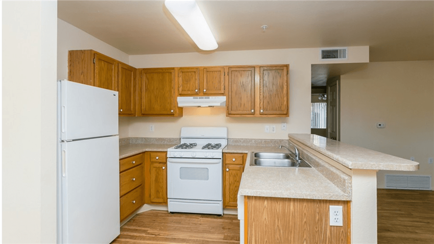 220 South 6th Street 2-3 Beds Apartment for Rent - Photo Gallery