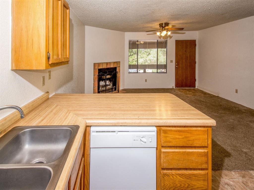 Kitchen Unit at Mountain View Villa Apartments, Cottonwood, AZ
