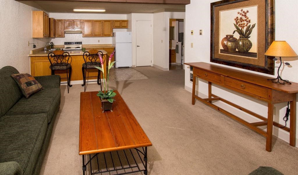 Living Room With Kitchen View at Mountain View Villa Apartments, Cottonwood, AZ