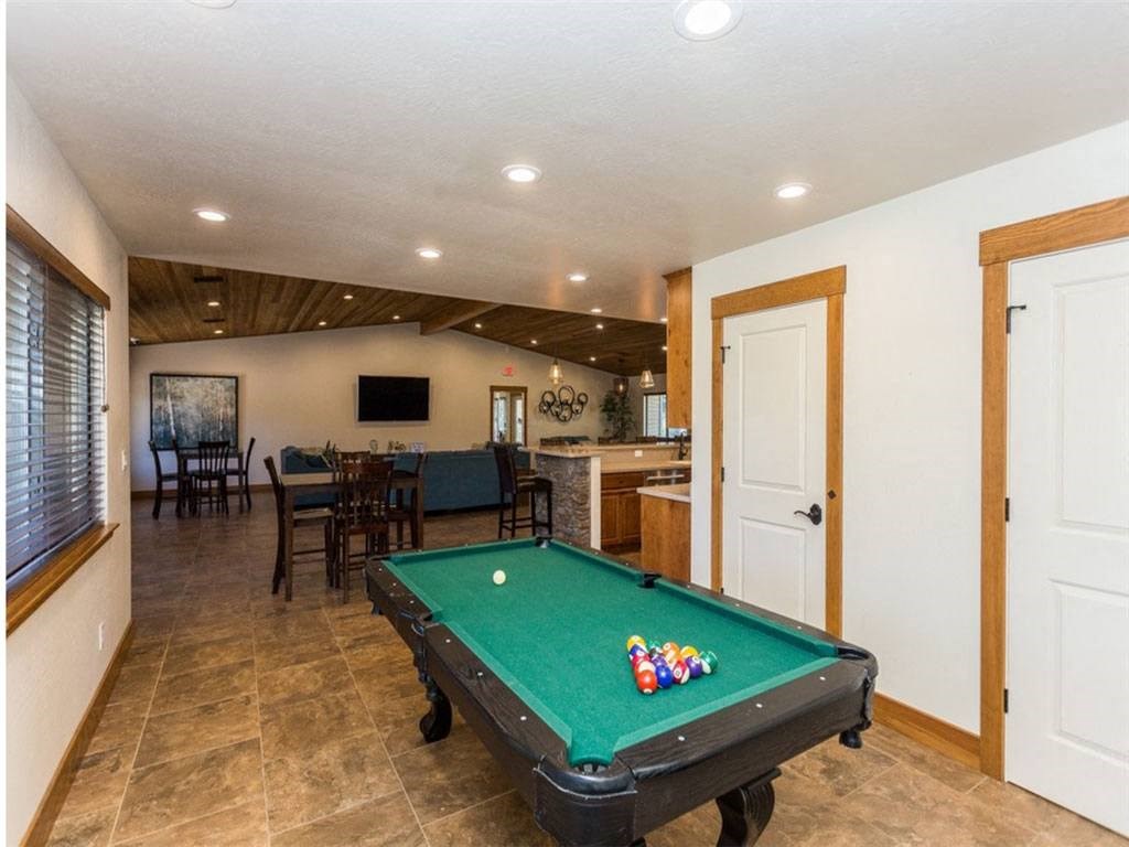 Billiards  at Country Club Meadows Apartments, Arizona, 86004
