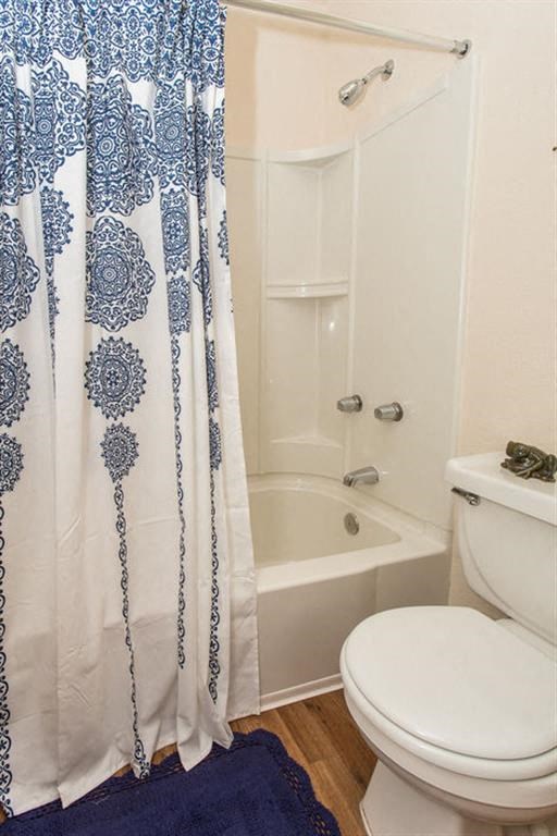 Luxurious Bathroom at Highland Village Apartments, Flagstaff, AZ