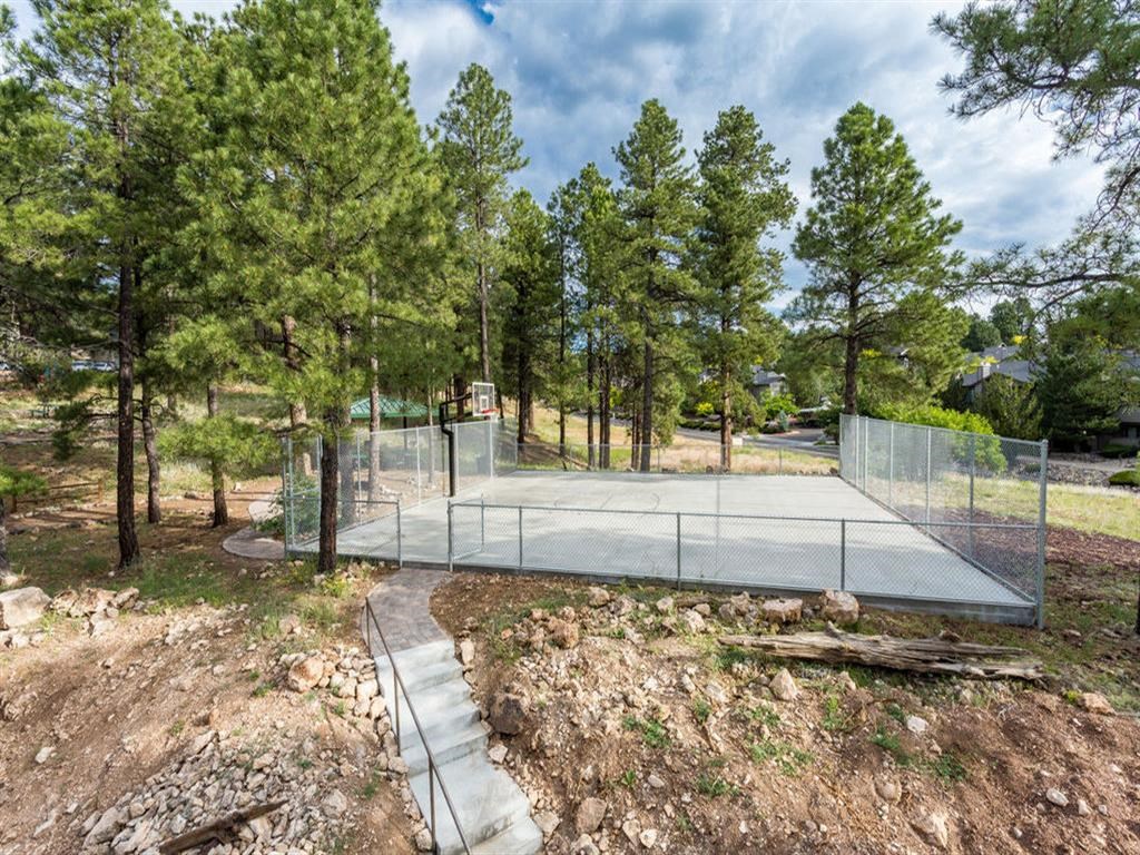 Basketball Court at Highland Village Apartments, Flagstaff, AZ