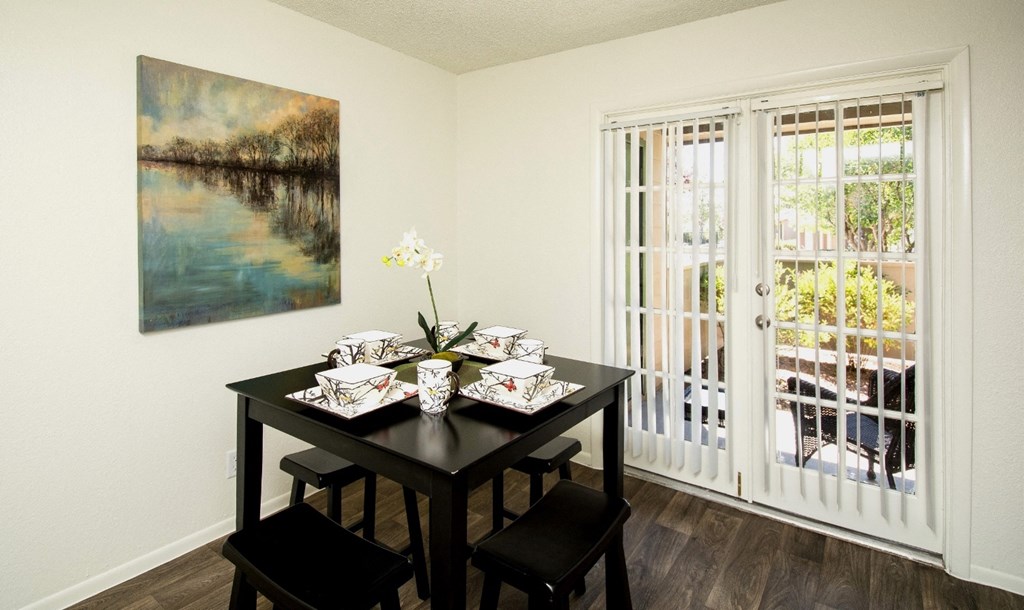 the enclave at homecoming terra vista dining room