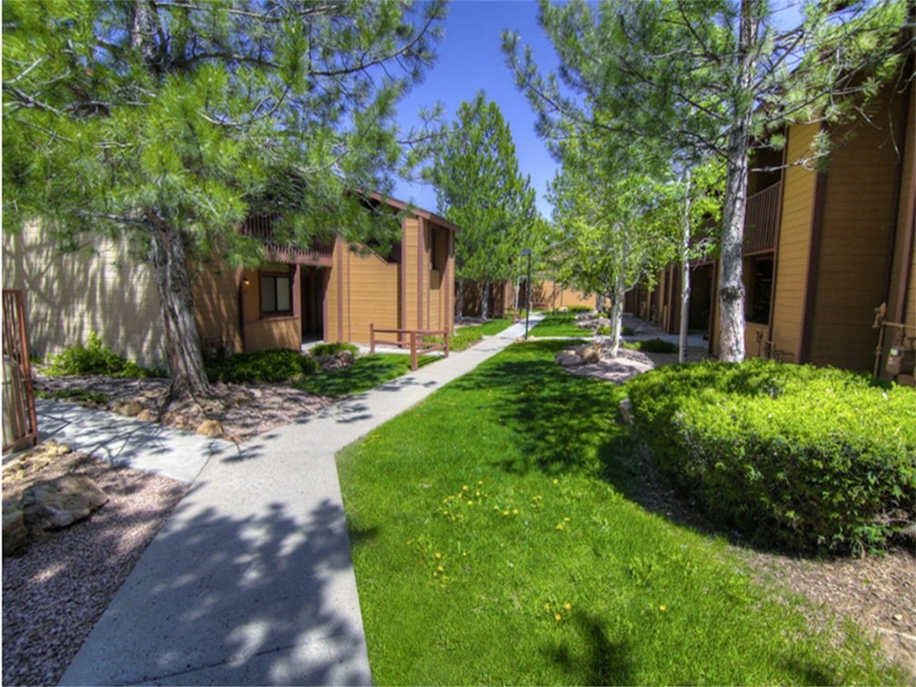 Lush Green Courtyards at Butterfield Apartments, Flagstaff, AZ 86004