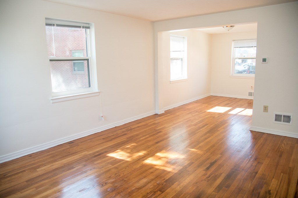 Living Room/Dinning Room