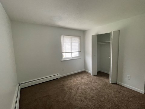 Mohegan Commons Apartments