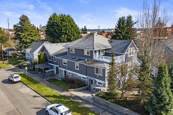 Broadway Manor Broadway Manor - Photo Gallery 4