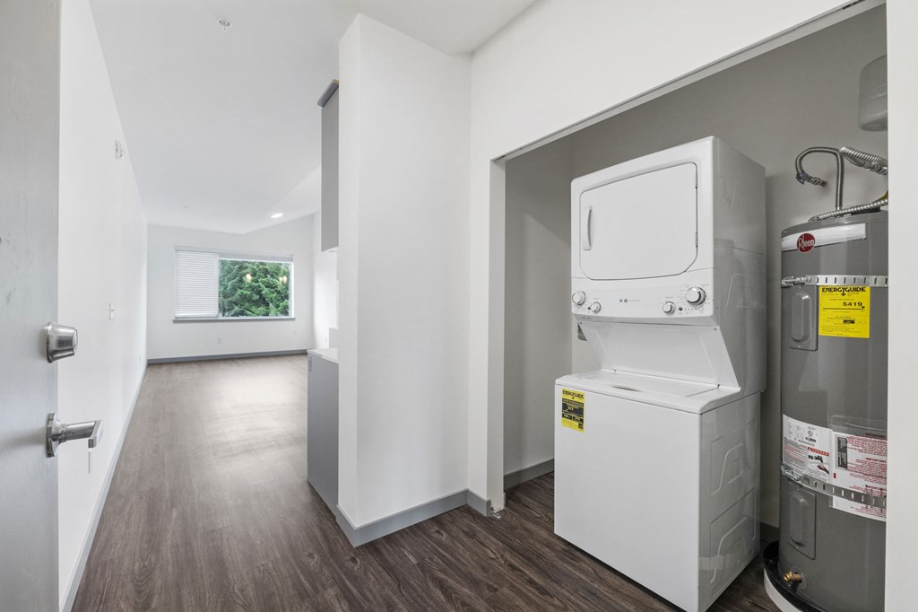 2 Bedroom Vaulted Ceilings